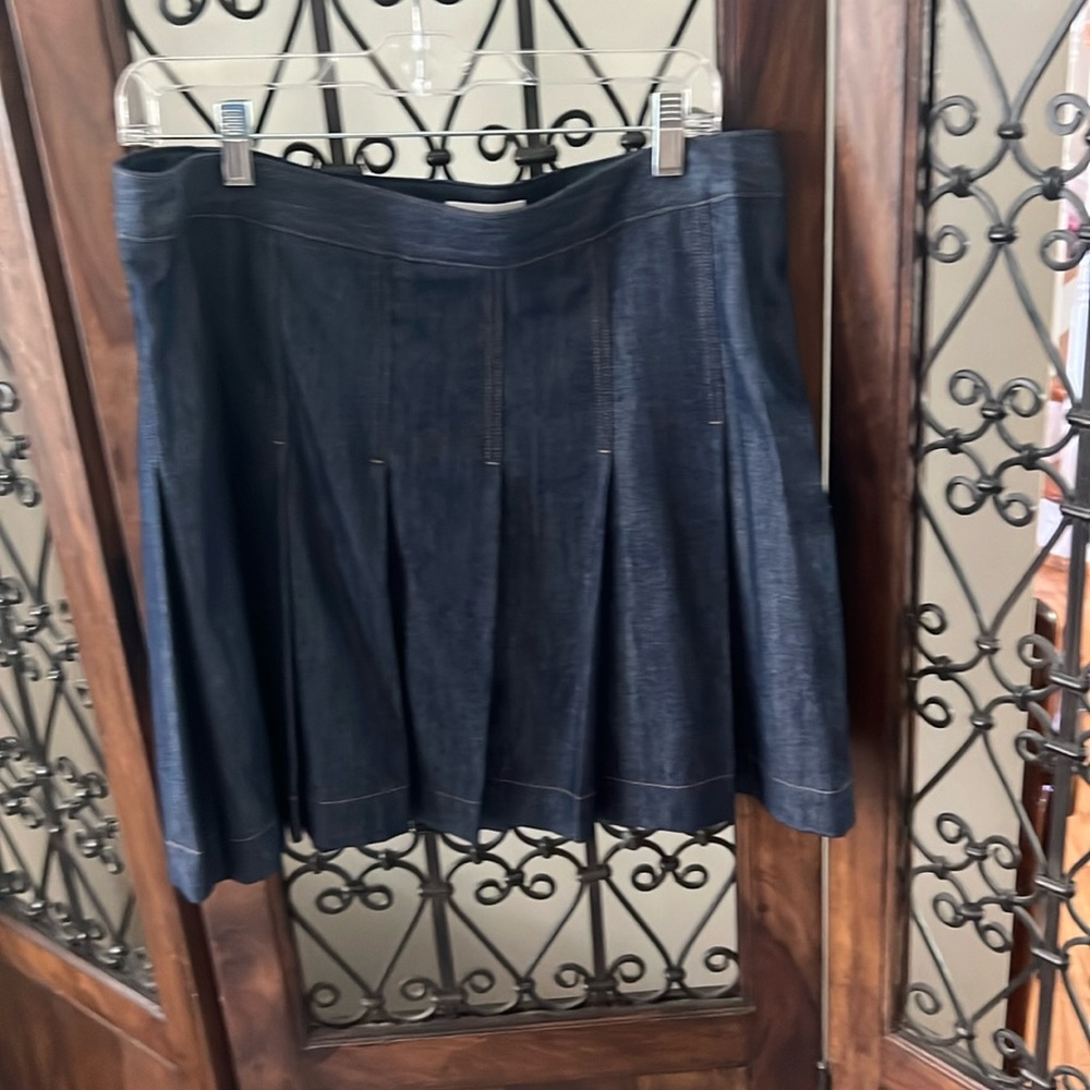 Aritzia pleated denim skirt, size 12